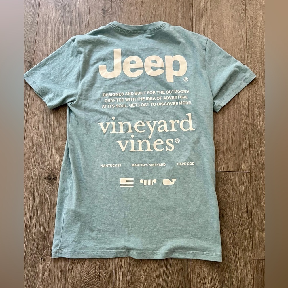 Vineyard Vines x Jeep Limited Edition Graphic Tee Men’s XS Blue Green EUC Rare‌